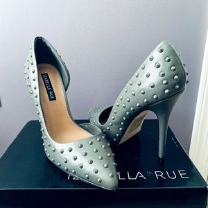 Izabella Rue D’Orsay Pump